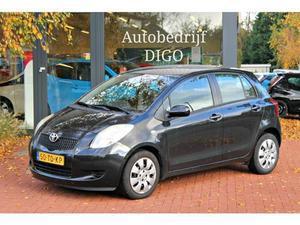 Toyota Yaris 1.3 VVTI SOL 5-deurs | Airco | Centr.vergrendeling