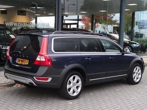 Volvo XC70 D5 205Pk Summum Plus Navigatie Stoelverw. Bluetooth Xenon Trekhaak etc.