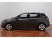 Peugeot 308 ACTIVE 1.2 130PK * AUTOMAAT * NAVIGATIE * CLIMA * LMV *