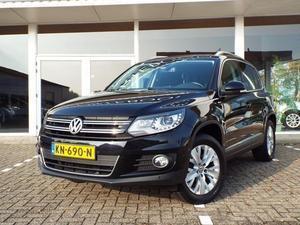 Volkswagen Tiguan 2.0 TDI 140 pk Sport&Style | Navi | PDC v a incl. camera en parkeerassistent | Xenon | Bluetooth Car