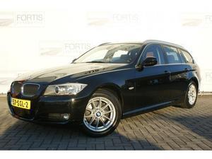 BMW 3-serie Touring 318I CORPORATE LEASE LUXURY LINE Navi  Leder  Panodak  ECC  PDC