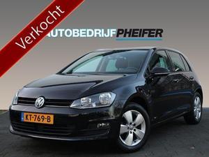 Volkswagen Golf 1.2 TSI 110pk DSG  Adaptive cruise  Inparkeerhulp  Full map navigatie  Stoelverwarming  Tel. bluetoo