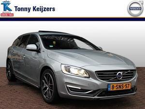 Volvo V60 2.4 D6 AWD PLUG-IN HYBRID SUMMUM Country 0% bijtelling Schuifdak Blis