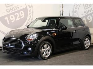 Mini Cooper 1.5 F56 CONNECT CLIMATE STOELVERWARMING PDC LM VELGEN