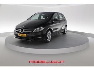 Mercedes-Benz B-klasse 200 AMBITION AUT7 Pan.Dak Trekhaak Leder Navi Blue Tooth