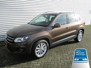 Volkswagen Tiguan 1.4 TSI 122pk Sport & Style   Navigatie