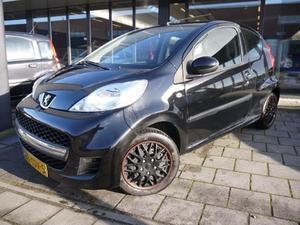 Peugeot 107 1.0-12V XS Airco NIEUWJAARS ACTIE!!!