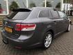 Toyota Avensis Wagon 2.0 D-4D   LEDER NAVIGATIE