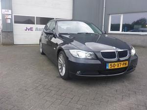 BMW 3-serie 320i High Executive Full-option