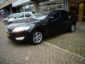 Ford Mondeo 1.6-16V GHIA 126 pk