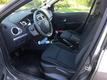 Renault Clio 1.2 16v Collection  NAV. Airco Cruise 15``LMV