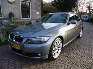 BMW 3-serie 318I,LEDER,NAVI,M VELGEN,XENON