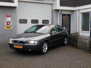 Volvo S60 2.4 140PK EDITION NAVI TREKHAAK