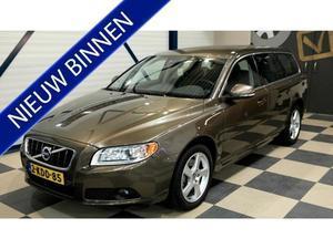 Volvo V70 bjr 2013 2.0 D4 5-CIL 120kW 163pk 6-bak NORDIC PLUS CLIMA   CRUISE   ADAPT.BI-XENON   NAVI SENSUS