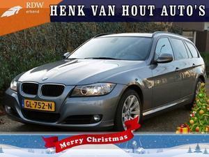 BMW 3-serie Touring 318D LUXURY LINE | XENON | LEDER | NAVI PROFESSIONAL