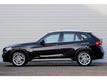 BMW X1 2.3d 204pk xDrive | Airco | Navi | Panorama | PDC | Winterset! | Trekhaak | Xenon | ZONDAGS OPEN!