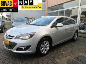 Opel Astra Sports Tourer 1.4 TURBO EDITION Navi Tel ECC AGR stoelen Parkeerhulp Trekhaak