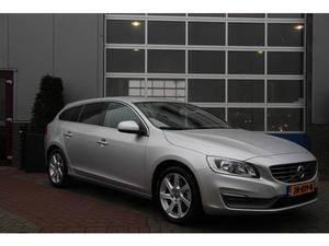 Volvo V60 D3 Momentum Navi Leder NW Model! 5 cilinder