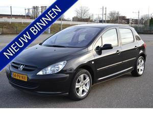 Peugeot 307 2.0-16V XT 5-DEURS NIEUWE DISTRIBUTIE   NIEUWE APK