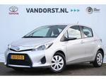 Toyota Yaris 1.5 Hybrid Aspiration | iPod