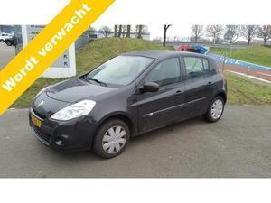 Renault Clio 1.2 16v Special Line  NAV. Airco 5drs.