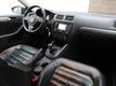 Volkswagen Jetta 1.6 TDI HIGHLINE Leder navi trekhaak 6 MAAND AUTOTRUST GARANTIE IN PRIJS INBEGREPEN!! GEEN AFLEVERKO