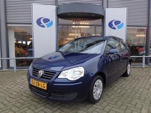 Volkswagen Polo 1.4-16V OPTIVE AIRCO   TREKHAAK