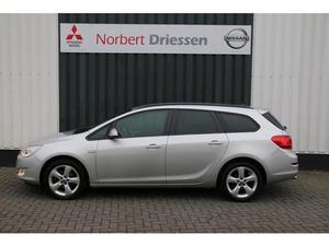 Opel Astra Sports Tourer 1.4i Turbo Edition Navi 17` PDC