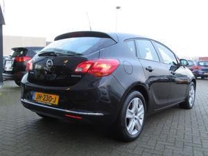 Opel Astra 1.6 CDTi 110pk Design Edition 5dr PDC ECC