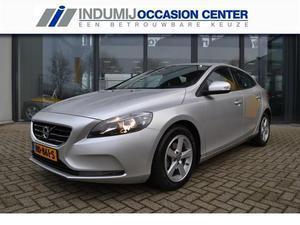 Volvo V40 1.6 D2 Momentum    Navi   Bluetooth   PDC   Cruise control