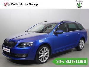 Skoda Octavia Combi 1.4 TSI 140pk Elegance Businessline |Xenon|Trekhaak|Navigatie|Parkeersensoren|Park Assist|Stoe