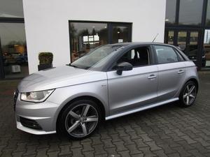 Audi A1 Sportback 1.0 TFSi 95 pk Adrenalin   S Line exterieur   17` Navigatie  L.M.Velgen  Metallic lak