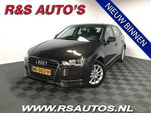 Audi A3 Sportback 1.6 TDI Attraction Pro Line Navigatie, Lmv, Pdc, Airco ECC