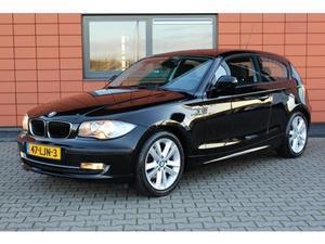 BMW 1-serie 118D CORPORATE BUSINESS LINE NAVIGATIE