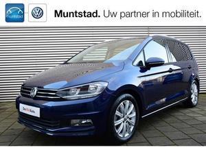 Volkswagen Touran 1.2 TSI 110 pk HIGHLINE 7P Navigatie PDC 17 inch LM velgen