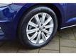 Volkswagen Touran 1.2 TSI 110 pk HIGHLINE 7P Navigatie PDC 17 inch LM velgen