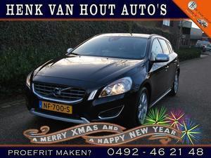 Volvo V60 2.0 D3 MOMENTUM | LEDER | NAVIGATIE |