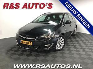 Opel Astra Sports Tourer 1.7 CDTi Cosmo Navigatie, Lmv, Pdc