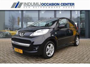 Peugeot 107 1.0-12V Black & Silver 5drs.    Lichtmetaal   Airco   Radio CD-MP3