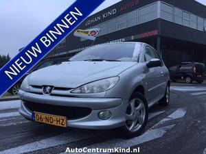 Peugeot 206 1.6-16V QUIKSILVER Clima & 102.000 Km met NAP!