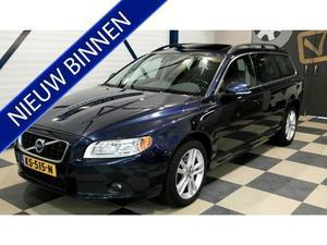 Volvo V70 bjr 2012 2.0 D3 5-CIL 100kW 136pk 6-bak MOMENTUM C