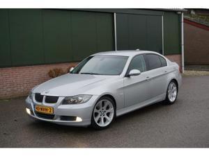 BMW 3-serie 325i Sedan 218PK 6BAK, NAVIGATIE, CLIMATE, CRUISE, BOEKJES, NAP, IETS MOOIS BOVENGEMIDDELD COMPLEET