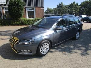 Volkswagen Passat Variant 1.6 TDI COMFORTLINE BLUEMOTION Navi