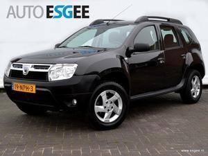 Dacia Duster 1.6 Ambiance 105pk 2WD Airco Trekhaak Parrot