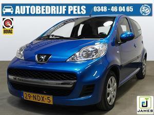 Peugeot 107 1.0-12V URBAN MOVE 5 DEURS, AIRCO, ELEK RAMEN.