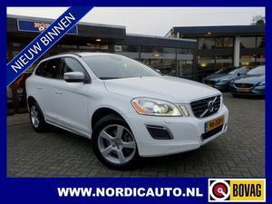 Volvo XC60 2.0 D3 FWD R-DESIGN PANODAK XENON LEDER CAMERA ETC #FULL OPTIONS#