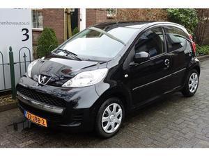 Peugeot 107 1.0-12V SUBLIME 5-deurs Airco El.ramen Cv CD