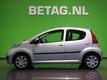 Peugeot 107 1.0-12V XS 5-deurs! Airco Toerenteller Elec-Ramen Centraal-Afst Isofix Radio-CD Elec-Pakket!