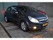 Opel Corsa 1.4-16V COSMO NETTE EN DEALER ONDERHOUDEN!