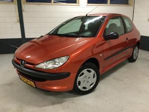 Peugeot 206 1.4 XR, Stuurbekr, Elektr. ramen, Nwe APk